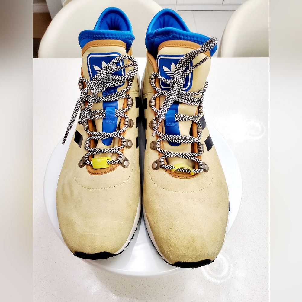ADIDAS - Men's Hicking Tan Suede Shoes - Size 12